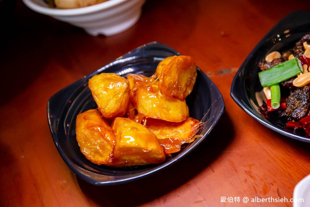 桃園懶得煮客家麵食館平鎮文化店，小菜多到讓你有選擇障礙