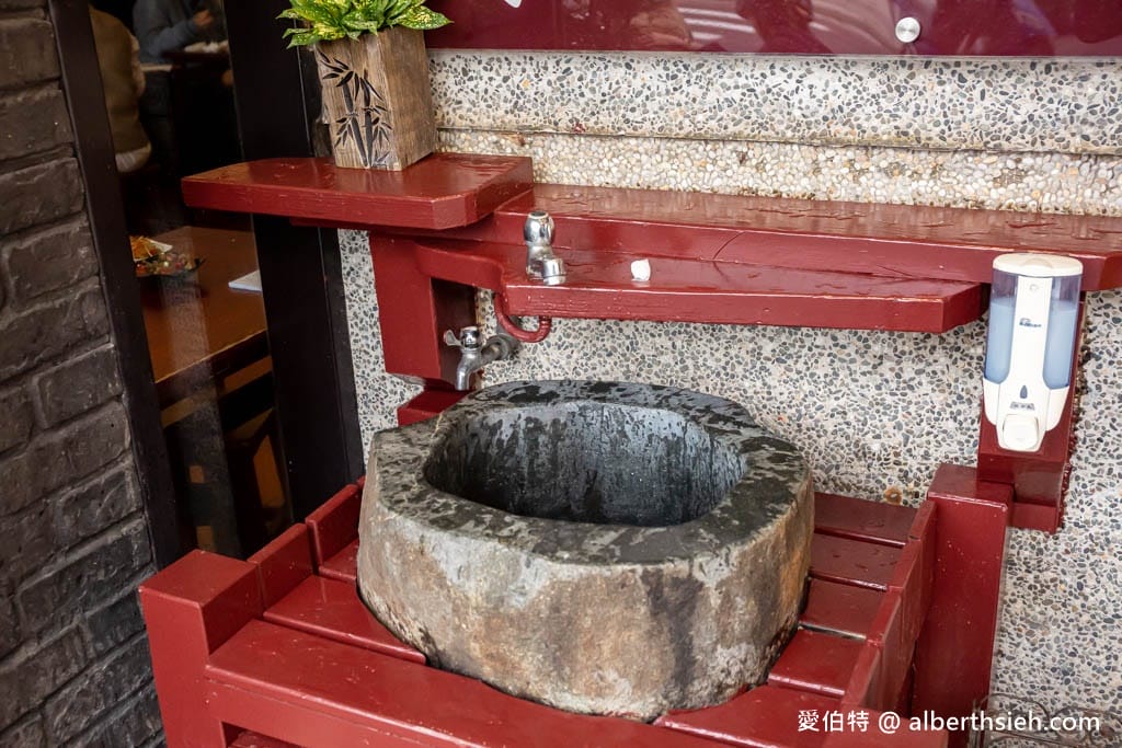 桃園懶得煮客家麵食館平鎮文化店，小菜多到讓你有選擇障礙