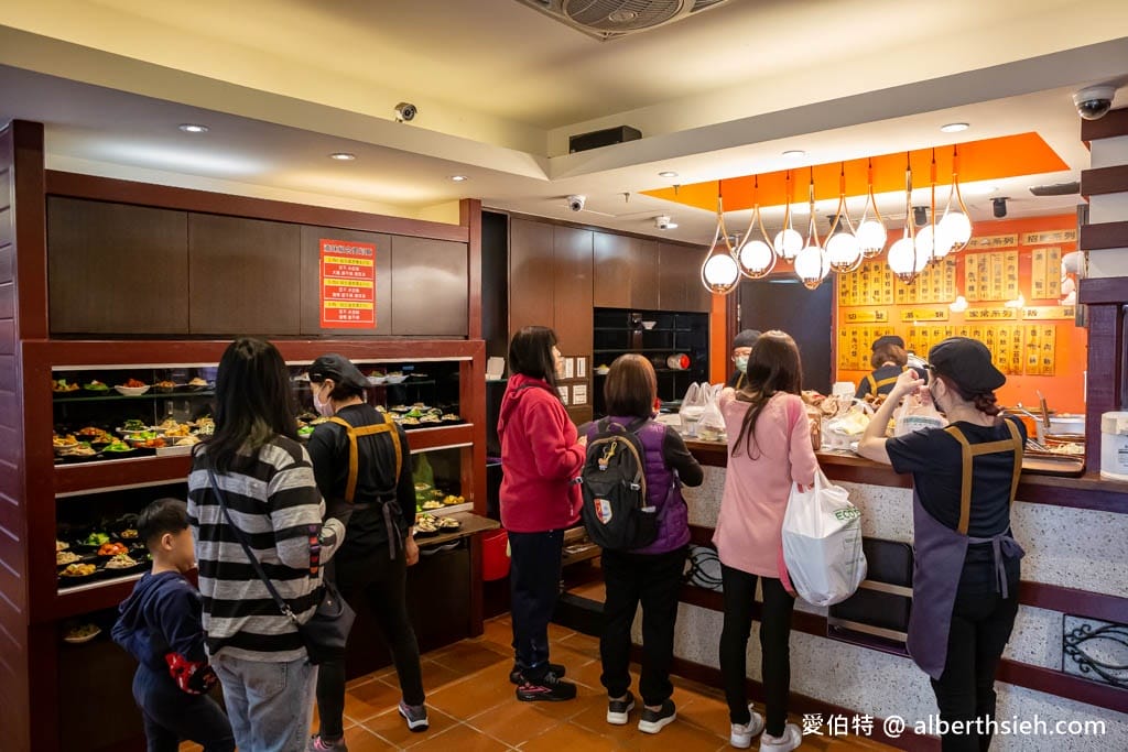 桃園懶得煮客家麵食館平鎮文化店，小菜多到讓你有選擇障礙