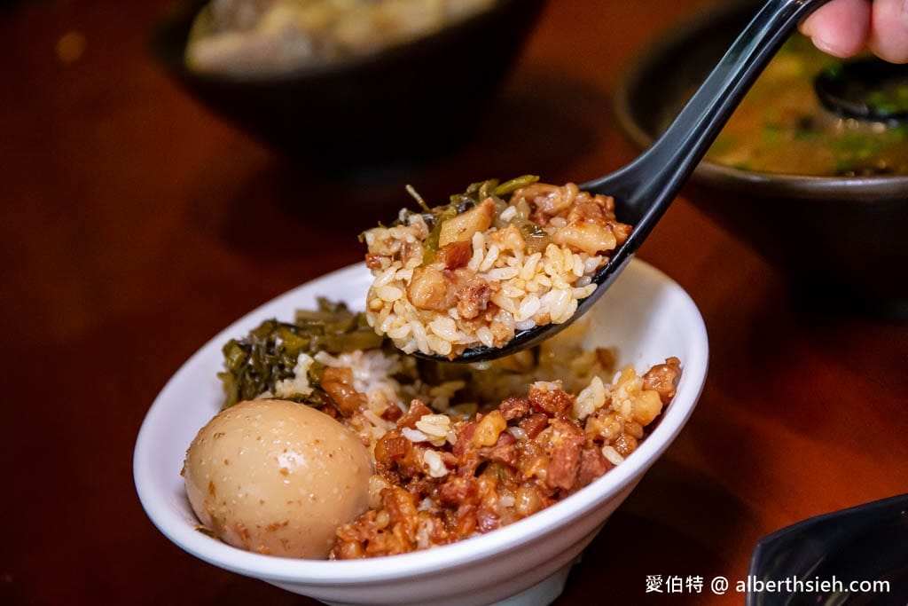 桃園懶得煮客家麵食館平鎮文化店，小菜多到讓你有選擇障礙