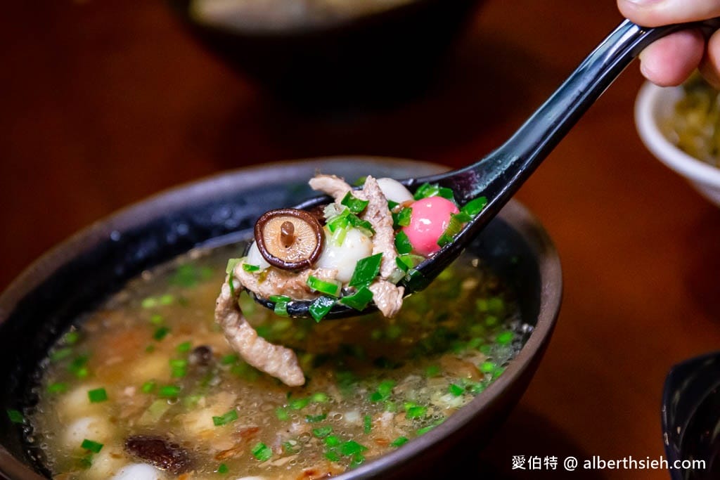 桃園懶得煮客家麵食館平鎮文化店，小菜多到讓你有選擇障礙