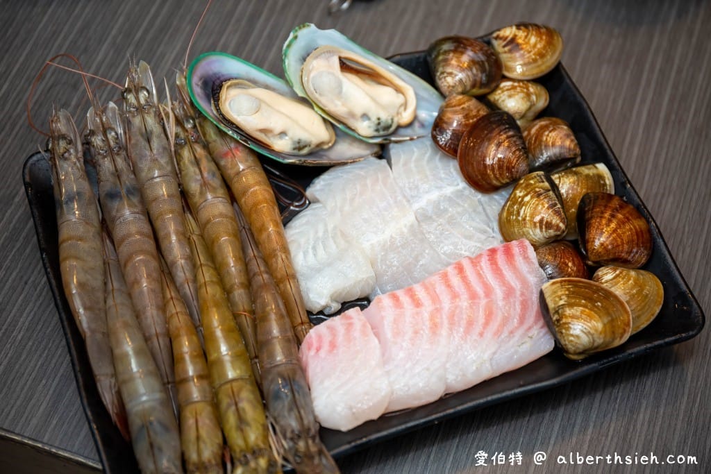 文岩文岩燒蜀辣麻辣鍋.新莊火鍋吃到飽(原塊肉品不錯,海鮮更為推薦鮮甜美味)