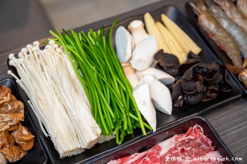 文岩文岩燒蜀辣麻辣鍋.新莊火鍋吃到飽(原塊肉品不錯,海鮮更為推薦鮮甜美味) - 第28張圖 文岩文岩燒蜀辣麻辣鍋.新莊火鍋吃到飽(原塊肉品不錯,海鮮更為推薦鮮甜美味)