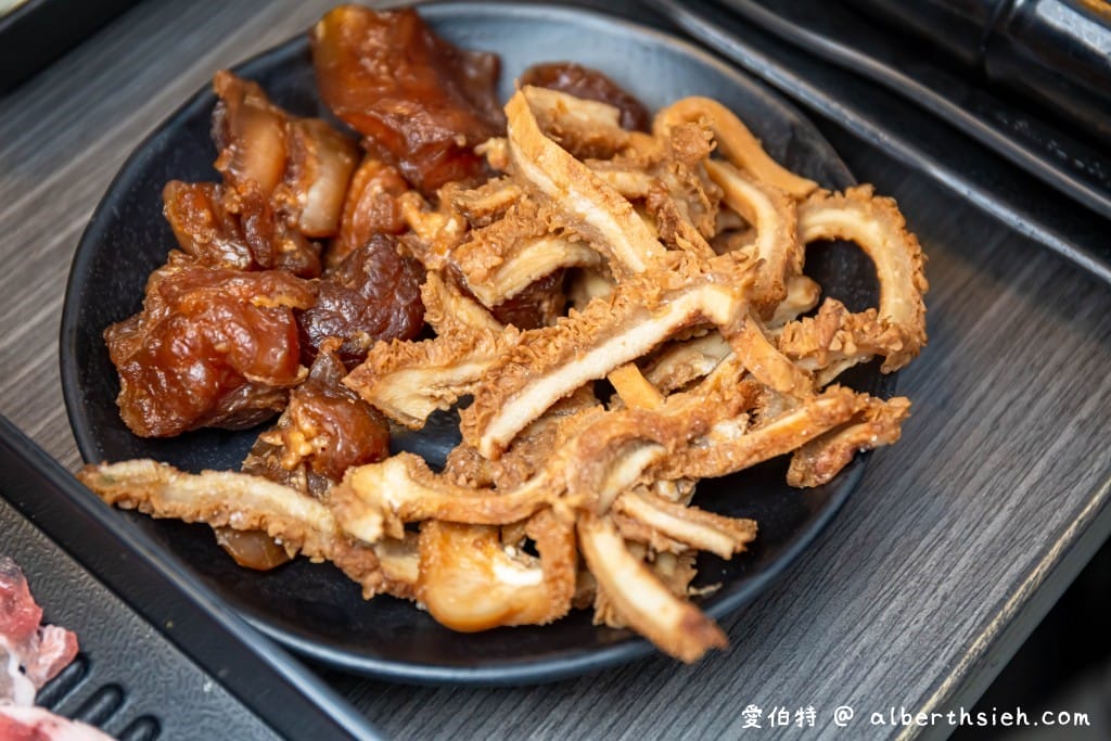 文岩文岩燒蜀辣麻辣鍋.新莊火鍋吃到飽(原塊肉品不錯,海鮮更為推薦鮮甜美味) - 第25張圖 文岩文岩燒蜀辣麻辣鍋.新莊火鍋吃到飽(原塊肉品不錯,海鮮更為推薦鮮甜美味)