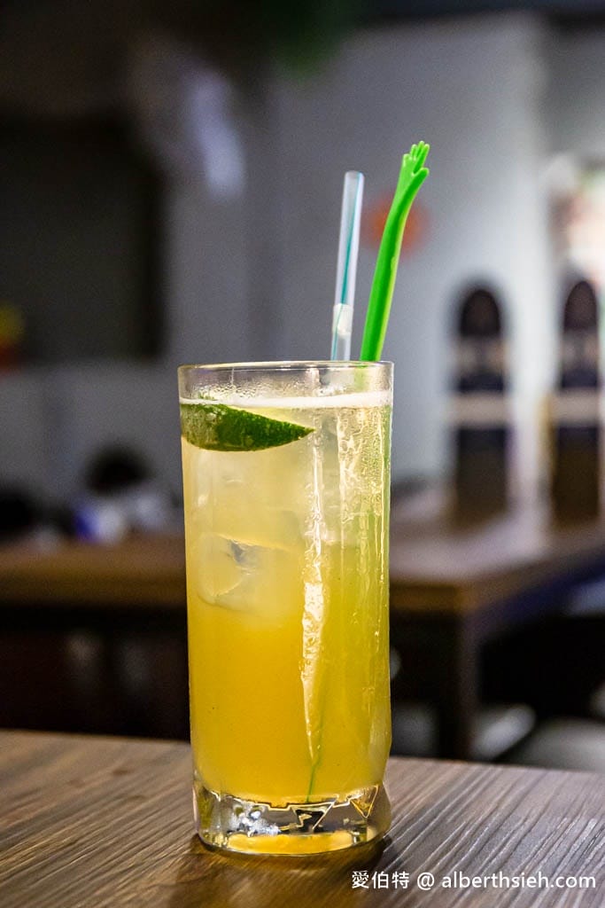 獨角落Do Bar(北車店)(有駐唱氛圍很棒很放鬆的沙發酒吧) - 第35張圖 獨角落Do Bar(北車店)(有駐唱氛圍很棒很放鬆的沙發酒吧)