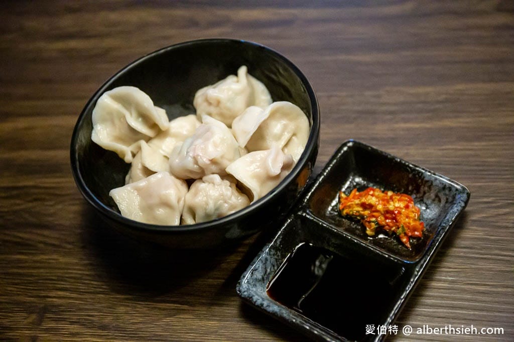 獨角落Do Bar(北車店)(有駐唱氛圍很棒很放鬆的沙發酒吧) - 第19張圖 獨角落Do Bar(北車店)(有駐唱氛圍很棒很放鬆的沙發酒吧)
