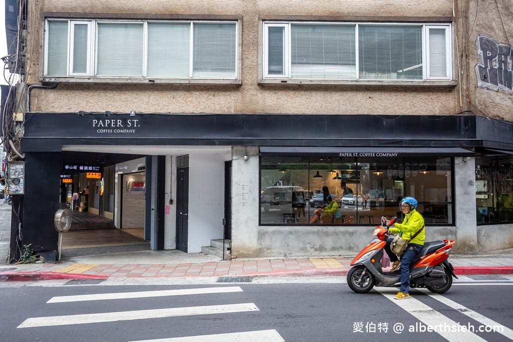 Paper St.紙街咖啡(台北忠孝新生華山三角窗不限時咖啡廳) - 第5張圖 Paper St.紙街咖啡(台北忠孝新生華山三角窗不限時咖啡廳)
