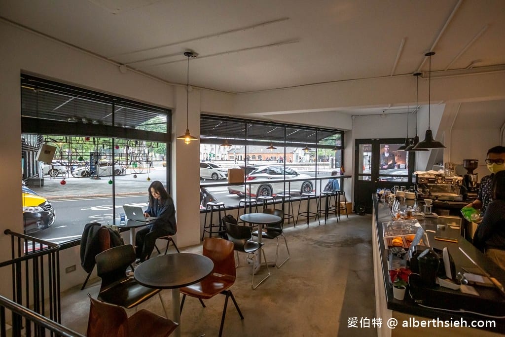 Paper St.紙街咖啡(台北忠孝新生華山三角窗不限時咖啡廳) - 第12張圖 Paper St.紙街咖啡(台北忠孝新生華山三角窗不限時咖啡廳)