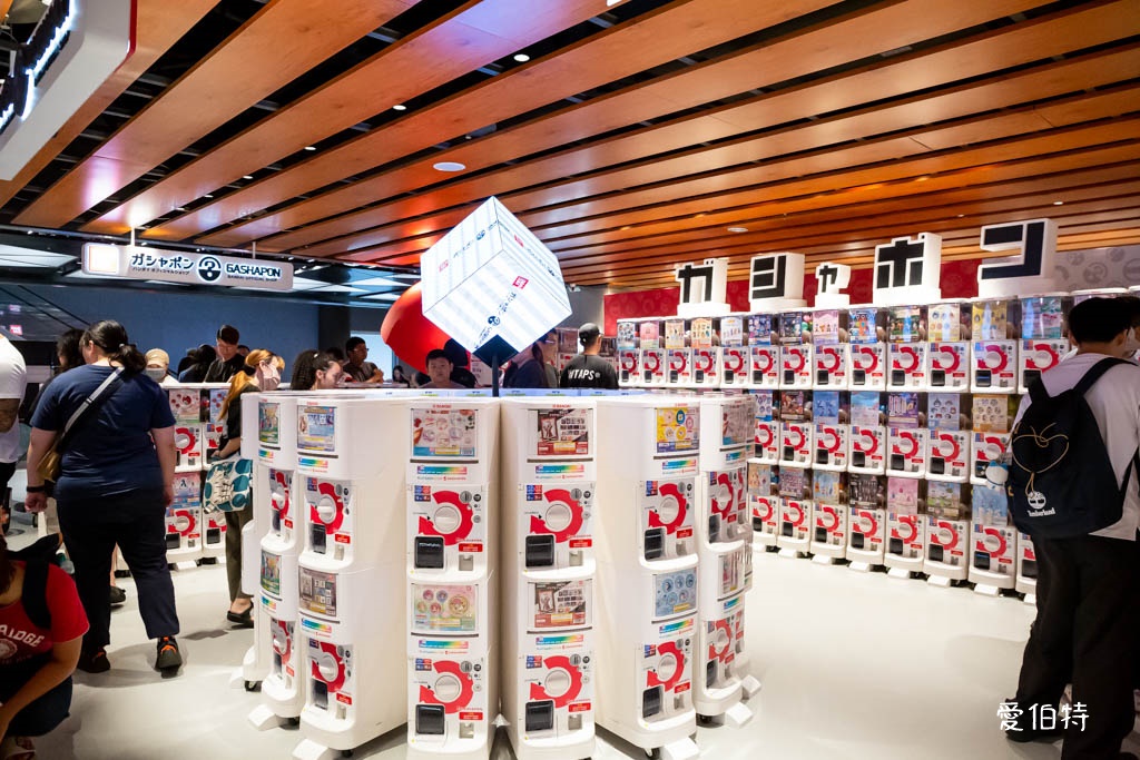 萬代官方扭蛋專賣店台灣@桃知道（全台最大600台扭蛋店） @愛伯特