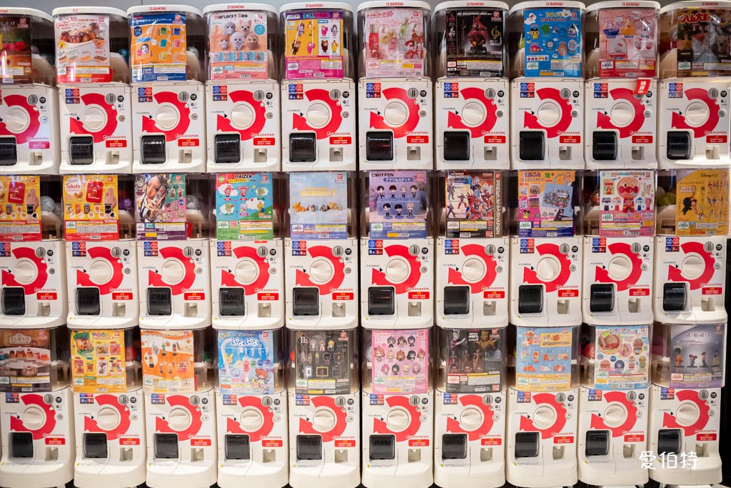 萬代官方扭蛋專賣店台灣@桃知道（全台最大600台扭蛋店） @愛伯特