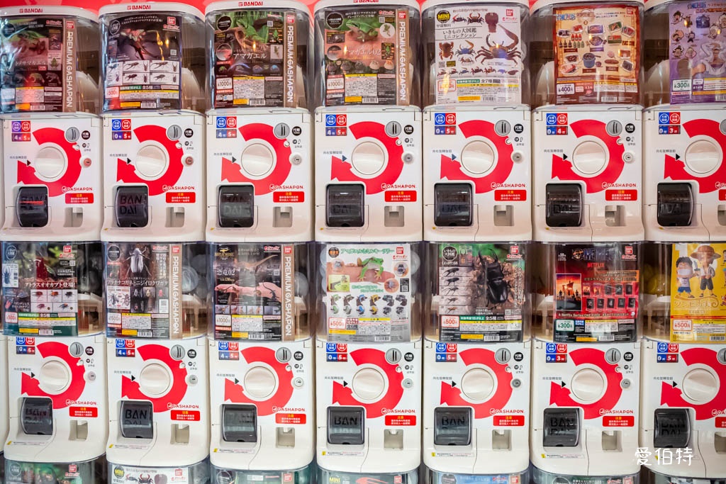 萬代官方扭蛋專賣店台灣@桃知道（全台最大600台扭蛋店） @愛伯特