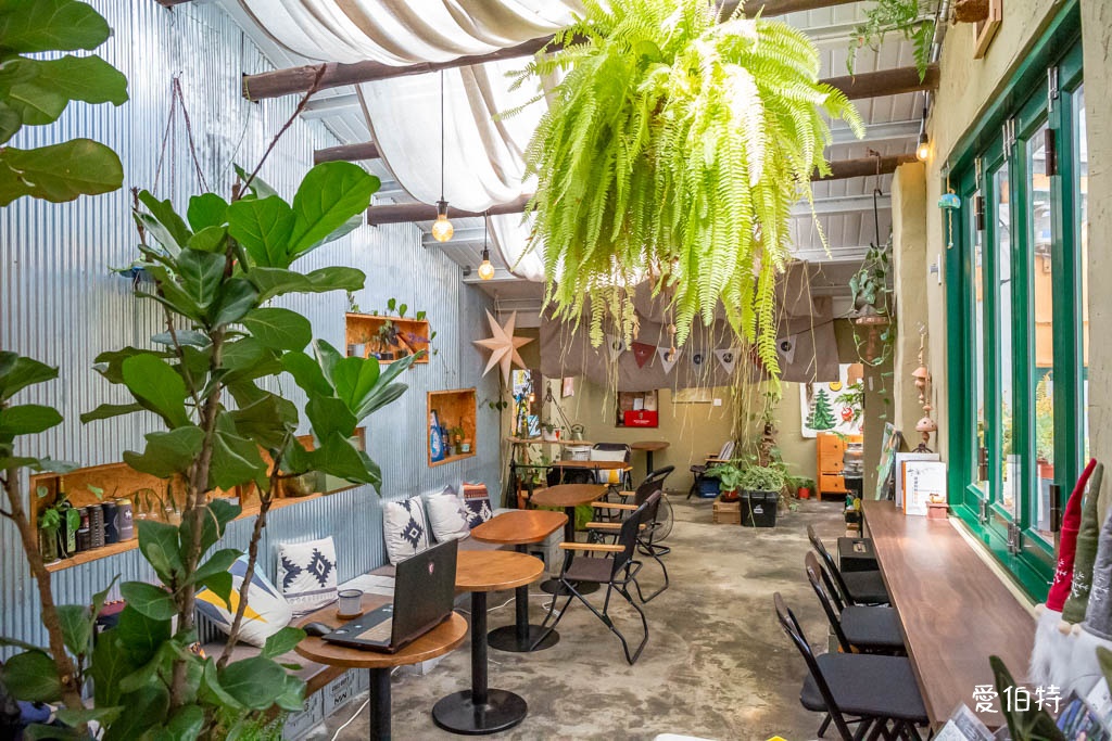 中壢我們他們。一起野餐咖啡廳，老街溪不限時露營風超放鬆 @愛伯特