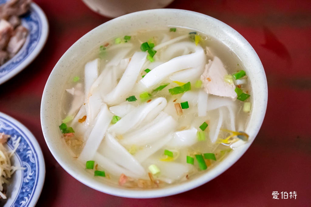 中壢瞎仔巷50年老麵店｜在地人從小吃到大的客家麵店 @愛伯特