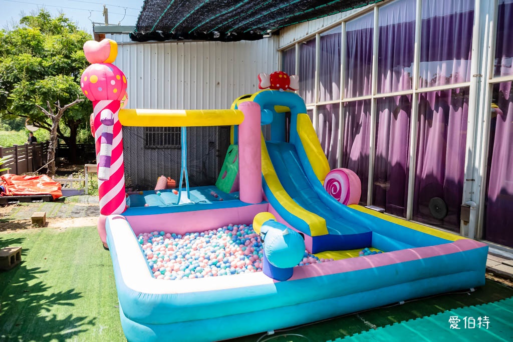 桃園親子景點推薦｜向陽農場，門票全額折抵，向日葵花海烤肉餵動物 @愛伯特