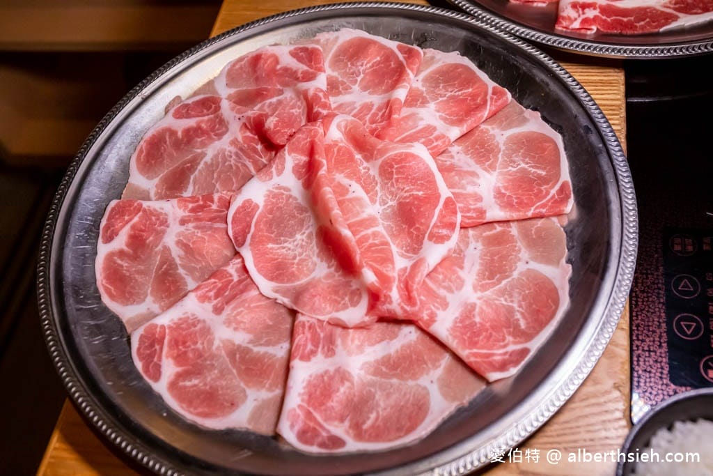 台北和牛火鍋吃到飽.牛小路壽喜燒(A5日本鹿兒島和牛吃到飽,清酒威士忌葡萄酒也可放題) - 第37張圖 台北和牛火鍋吃到飽.牛小路壽喜燒(A5日本鹿兒島和牛吃到飽,清酒威士忌葡萄酒也可放題)