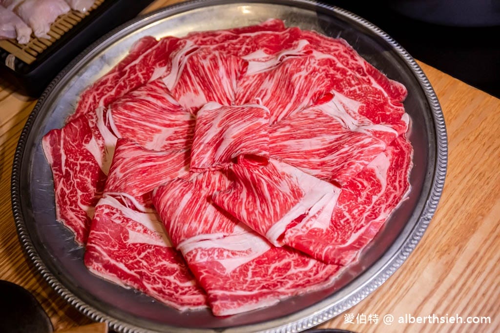 台北和牛火鍋吃到飽.牛小路壽喜燒(A5日本鹿兒島和牛吃到飽,清酒威士忌葡萄酒也可放題) - 第34張圖 台北和牛火鍋吃到飽.牛小路壽喜燒(A5日本鹿兒島和牛吃到飽,清酒威士忌葡萄酒也可放題)