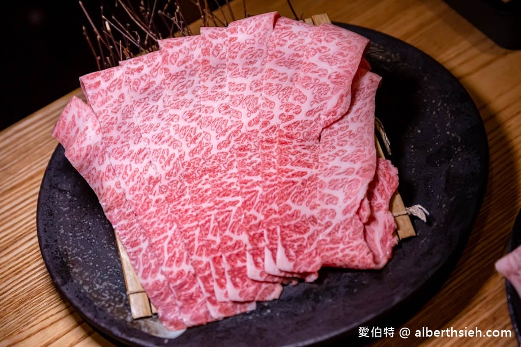 台北和牛火鍋吃到飽.牛小路壽喜燒(A5日本鹿兒島和牛吃到飽,清酒威士忌葡萄酒也可放題) - 第25張圖 台北和牛火鍋吃到飽.牛小路壽喜燒(A5日本鹿兒島和牛吃到飽,清酒威士忌葡萄酒也可放題)