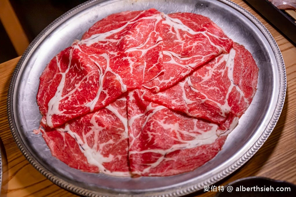 台北和牛火鍋吃到飽.牛小路壽喜燒(A5日本鹿兒島和牛吃到飽,清酒威士忌葡萄酒也可放題) - 第36張圖 台北和牛火鍋吃到飽.牛小路壽喜燒(A5日本鹿兒島和牛吃到飽,清酒威士忌葡萄酒也可放題)