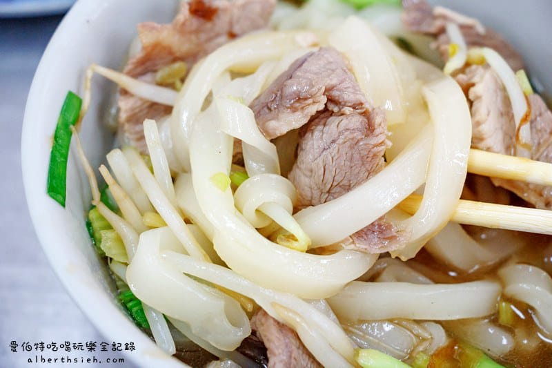 桃園大廟口美濃粄條蚵仔麵線｜板條口感滑順Q彈好吃