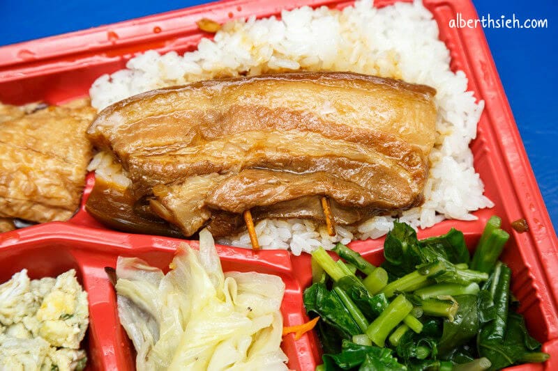 后里鄭爌肉飯便當（在地人推薦，控肉排骨都好吃）