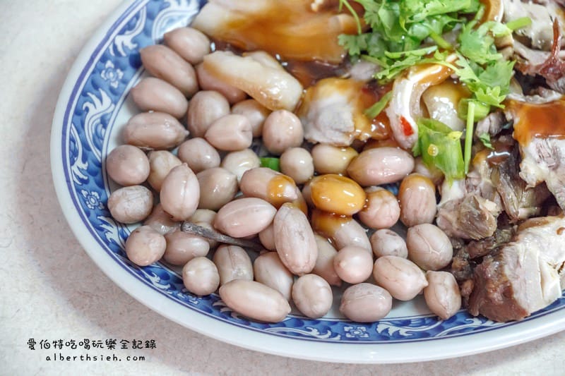 苗栗三義金榜麵館（料多實在超人氣客家美食排隊店）