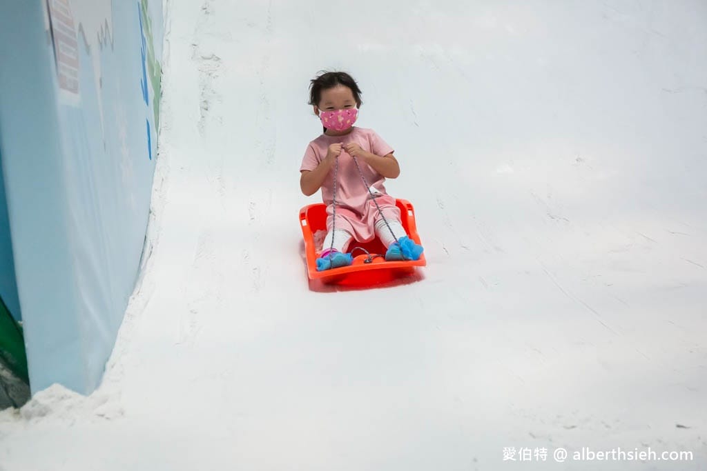 高雄科工館熱雪天堂兒童滑雪樂園2.0|室內親子景點 - 第23張圖 高雄科工館熱雪天堂兒童滑雪樂園2.0|室內親子景點