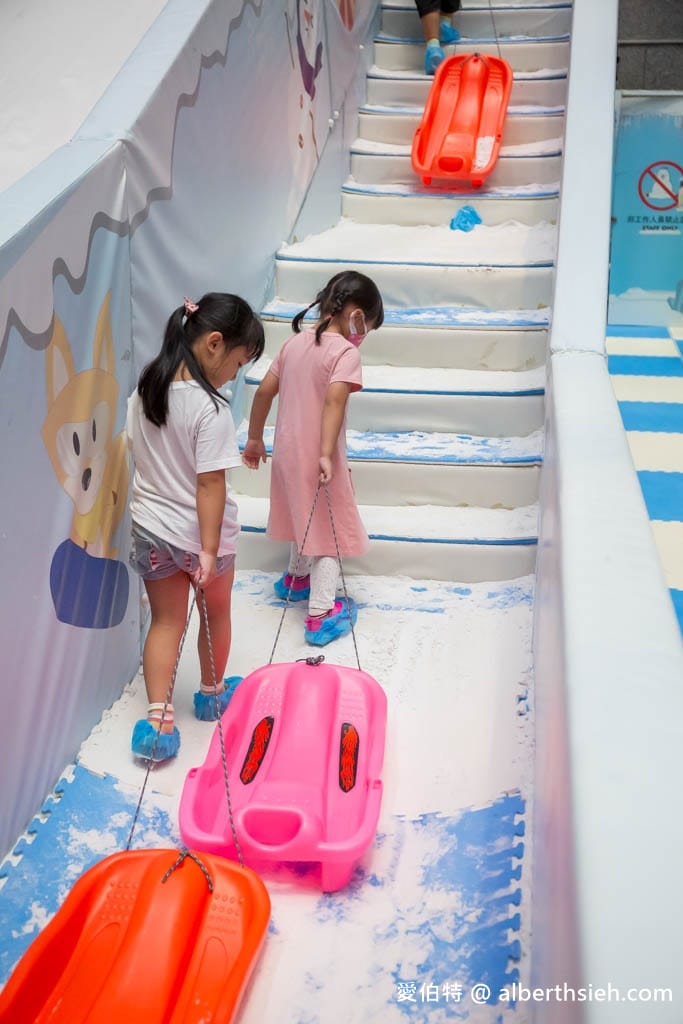 高雄科工館熱雪天堂兒童滑雪樂園2.0|室內親子景點 - 第20張圖 高雄科工館熱雪天堂兒童滑雪樂園2.0|室內親子景點