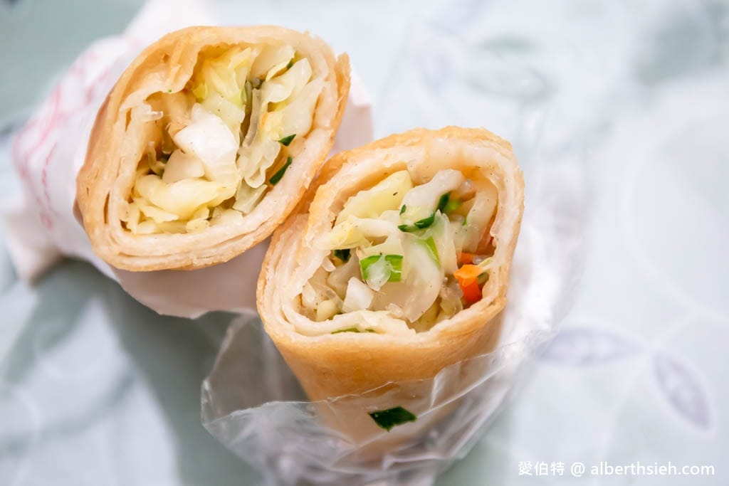后里Kiss Me春米點心（18公分炸春捲，料多的棺材板，捲餅份量夠也好吃）