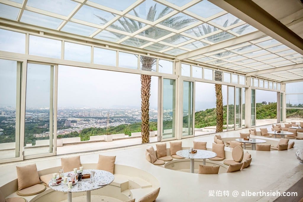 夏夕夏景（龍潭乳姑山無遮蔽視野絕佳的景觀餐廳）