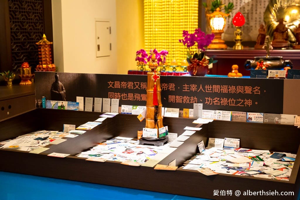 桃園威天宮｜東南亞最高室內武財神，龍銀參拜關聖帝君