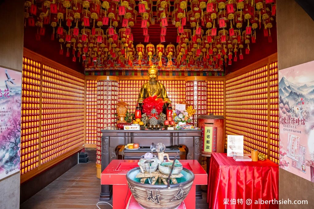 桃園威天宮｜東南亞最高室內武財神，龍銀參拜關聖帝君