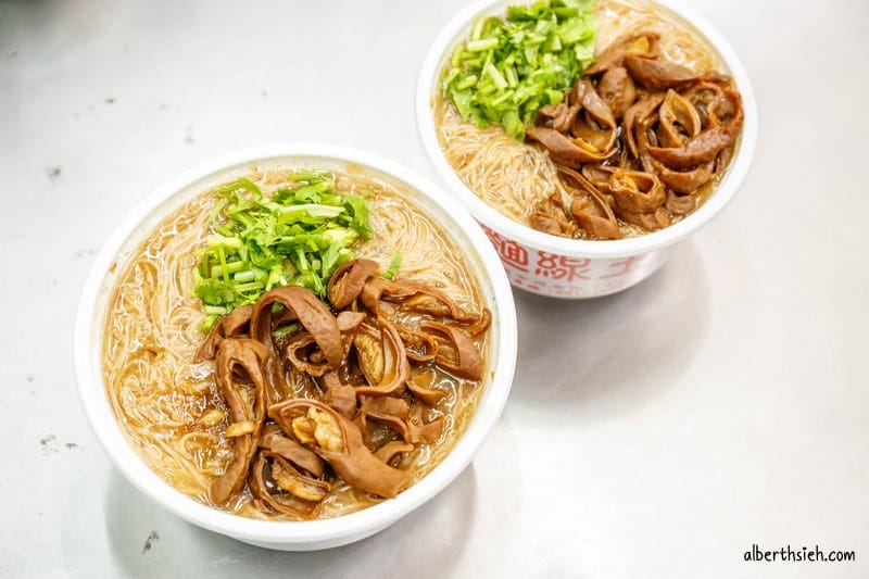 麵線王｜桃園南平市場美食（滷小腸入味好吃辣椒必添加）