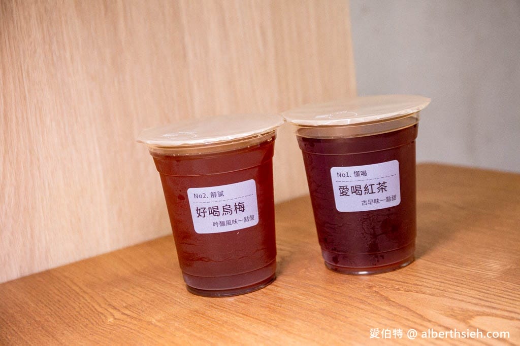 幹麻？豚骨麻辣燙龍潭店，夾多少算多少，乾拌必點，可以喝的湯頭
