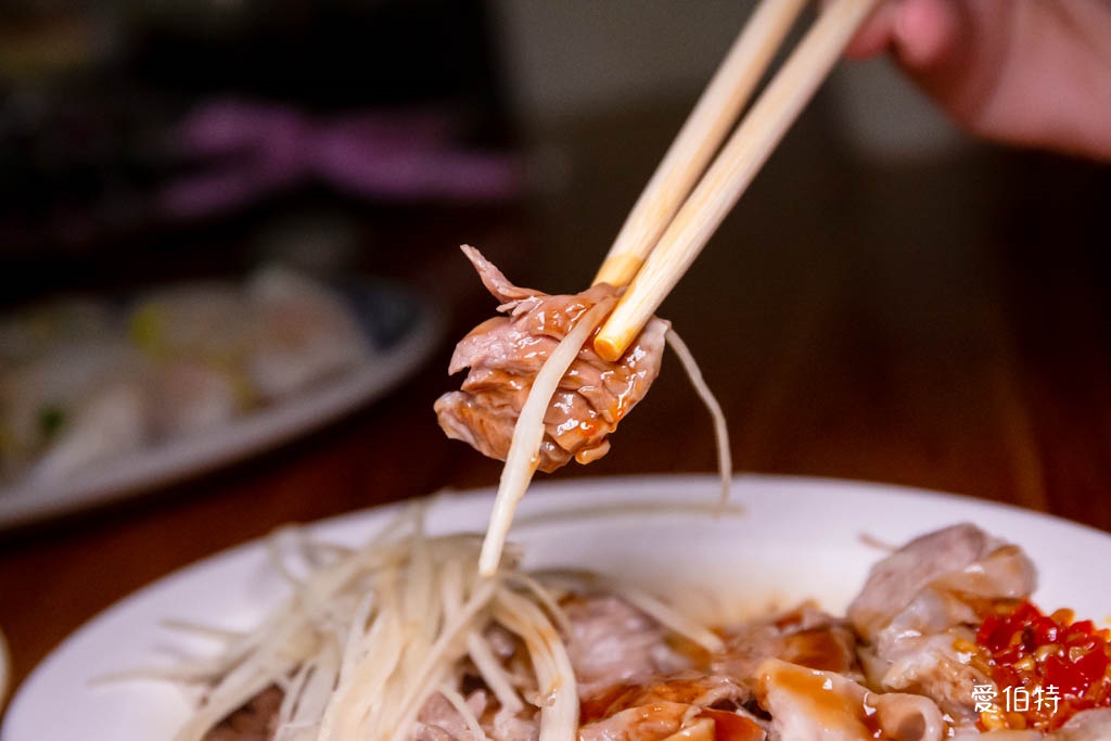 阿時麵店|忠貞市場隱藏版美食,貿東路45年老牌餛飩麵必吃 @愛伯特