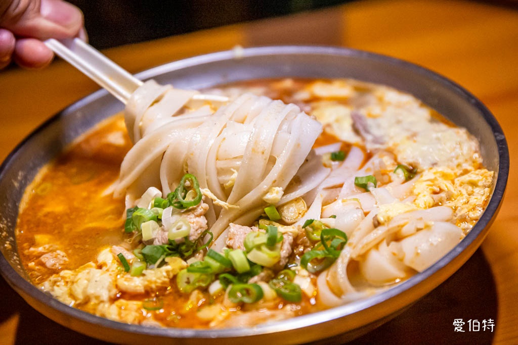 桃園中壢龍岡忠貞市場米干推薦懶人包 @愛伯特