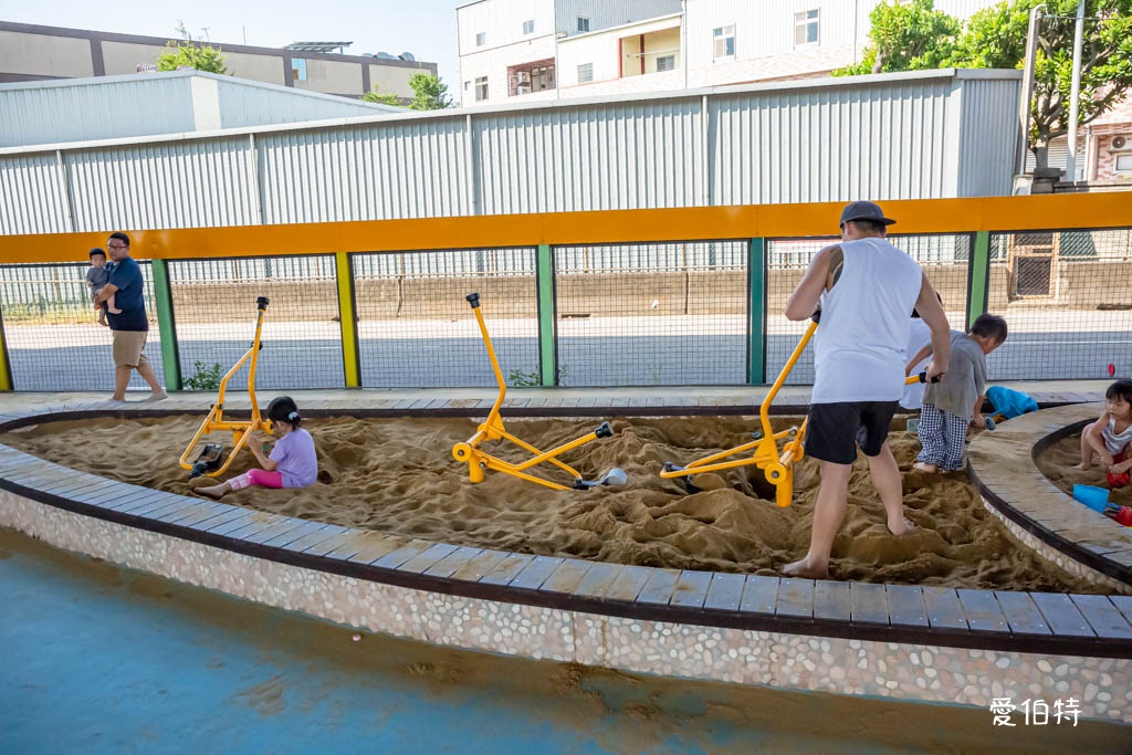 新屋頭洲魅力公園|滑索×溜滑梯×挖沙×鞦韆台66線橋下公園 @愛伯特