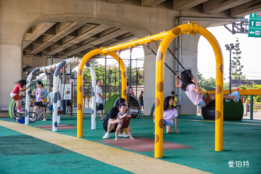 新屋頭洲魅力公園|滑索×溜滑梯×挖沙×鞦韆台66線橋下公園 @愛伯特