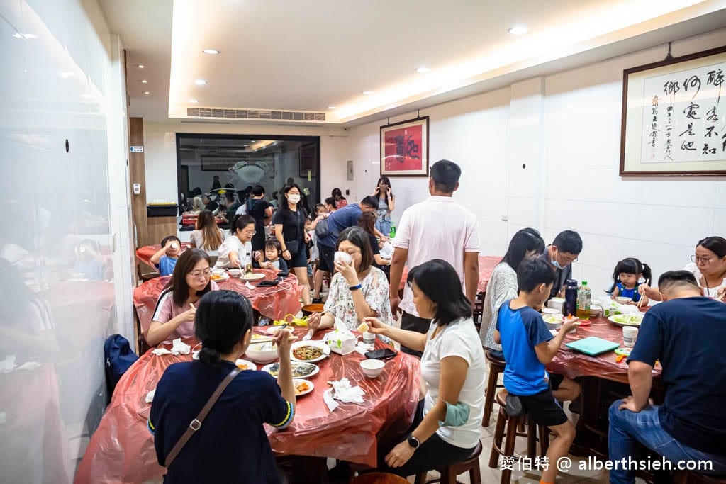 台南土城海產店｜在地人吃海鮮就要來這，紅蟳處女蟳必吃