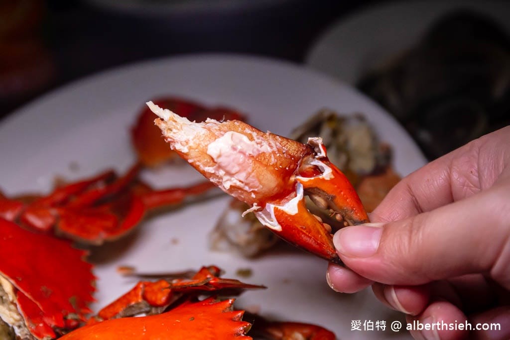 台南土城海產店｜在地人吃海鮮就要來這，紅蟳處女蟳必吃