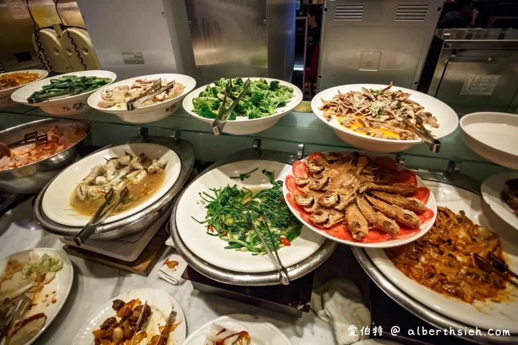 桃園自助吧吃到飽｜我家牛排桃園春日店（360元起水果很鮮甜好吃）