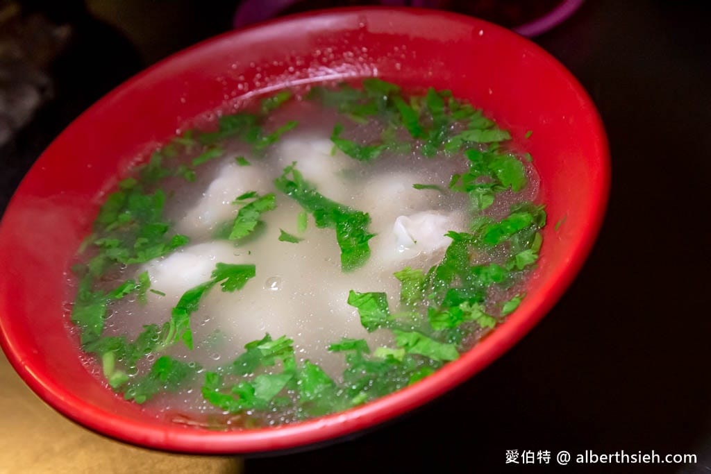 桃園龍潭美食推薦｜郭記麵館，龍潭大池旁超人氣小吃，滷肉飯必吃