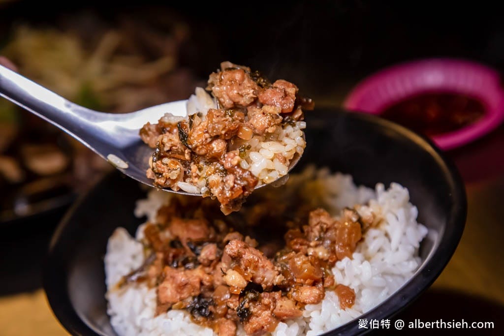 桃園龍潭美食推薦｜郭記麵館，龍潭大池旁超人氣小吃，滷肉飯必吃