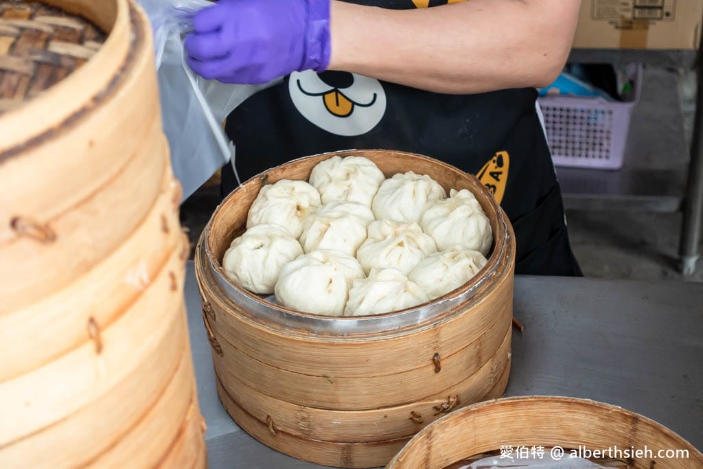 桃園早餐推薦｜忠貞市場祖傳現做小籠包龜山分店，10顆100元