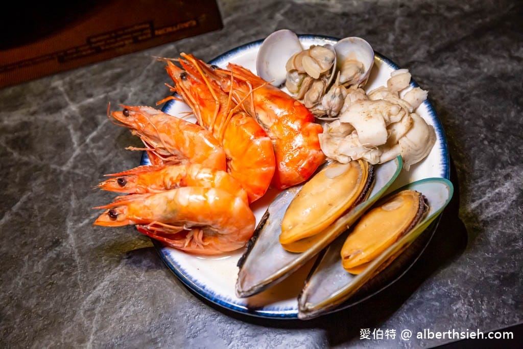尬鍋桃園中壢元化店（279元起王品火鍋半自助式吃到飽，中壢SOGO商圈）