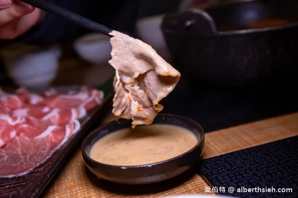 御鼎湯原本鍋物林口仁愛店(CP值高平價火鍋自助吧吃到飽) - 第46張圖 御鼎湯原本鍋物林口仁愛店(CP值高平價火鍋自助吧吃到飽)