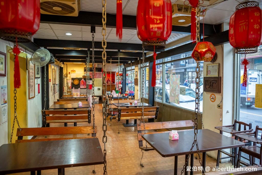 食味亭鞦韆餐廳|大溪合菜推薦,客家菜懷舊復古氛圍,梅干扣肉必點 - 第5張圖 食味亭鞦韆餐廳|大溪合菜推薦,客家菜懷舊復古氛圍,梅干扣肉必點