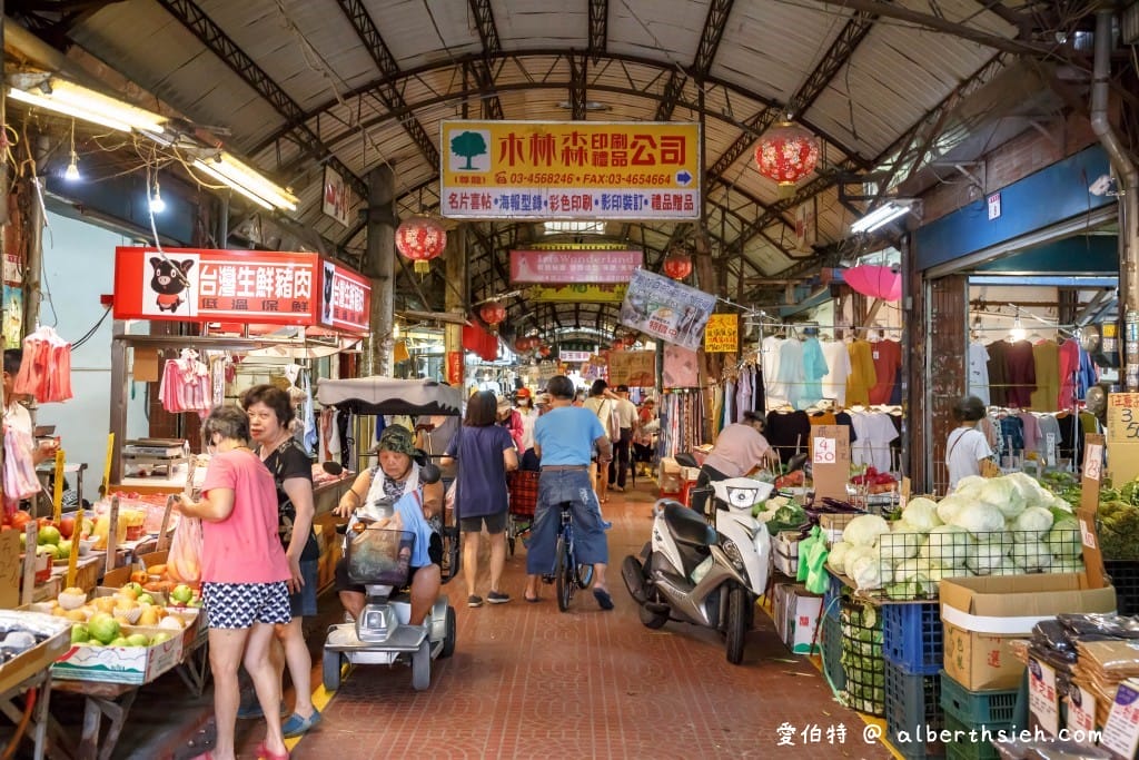 中壢華勛市場美食｜緣生緣早餐店，新疆蛋餅酥脆灑上孜然粉很對味