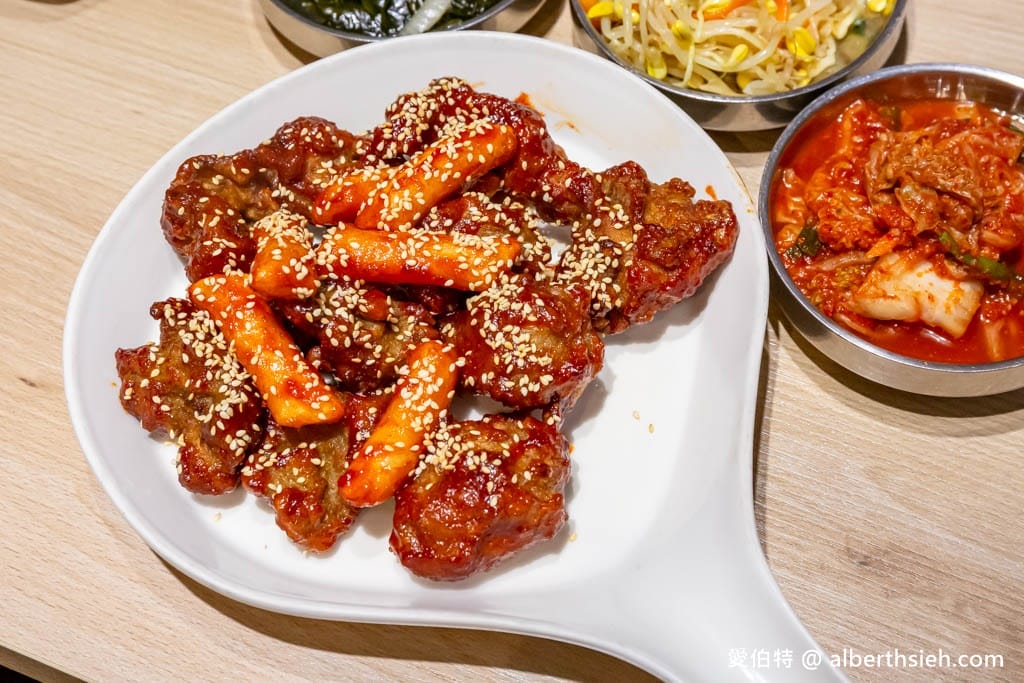 中壢韓式料理推薦馬柒｜元智大學平價美食，小菜吃到飽，大推洋釀炸雞