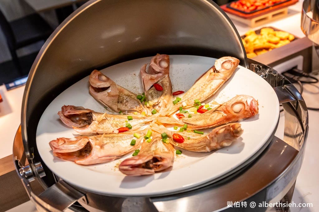 饗厚牛排-桃園店（399元起自助百匯吃到飽，牛排只要49）