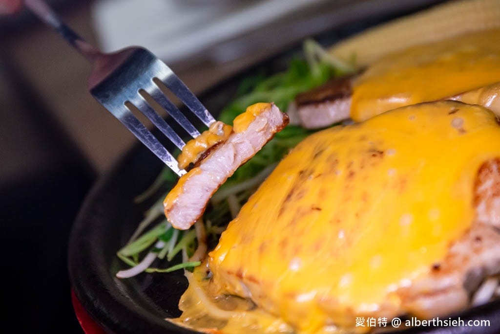 饗厚牛排-桃園店（399元起自助百匯吃到飽，牛排只要49）
